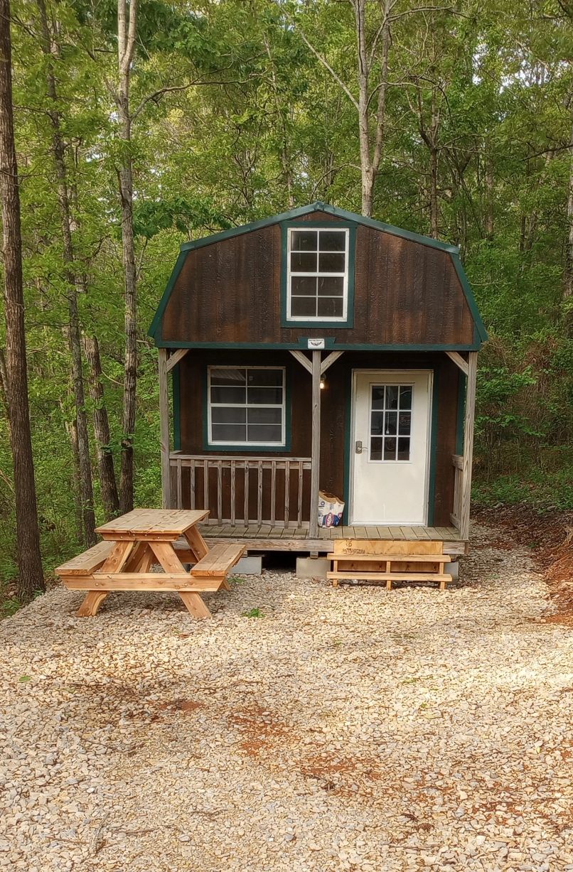 The Knotty Pine Cabin in MAMMOTH SPRING Arkansas
