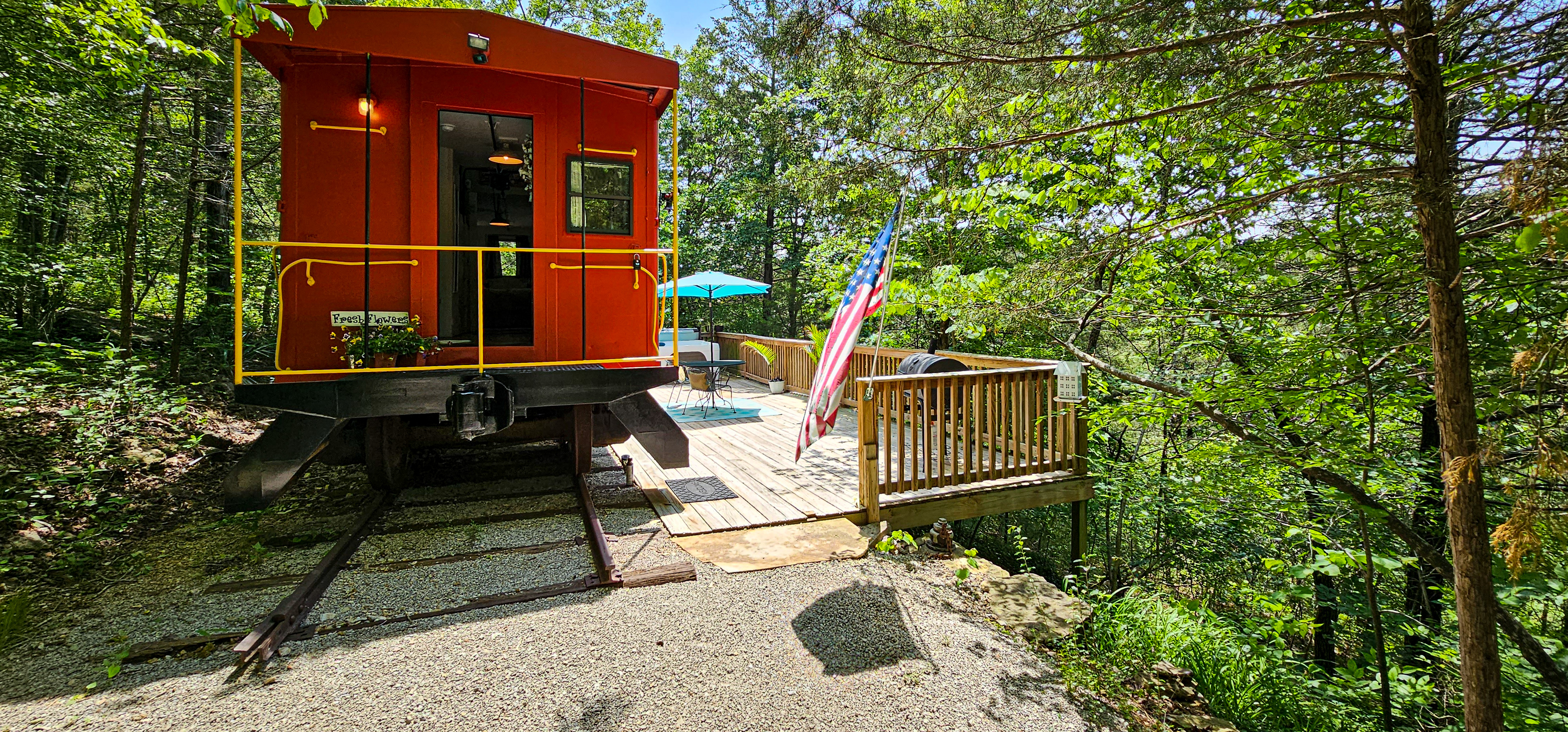 Livingston Junction Caboose 101 in Eureka Springs/Holiday Island