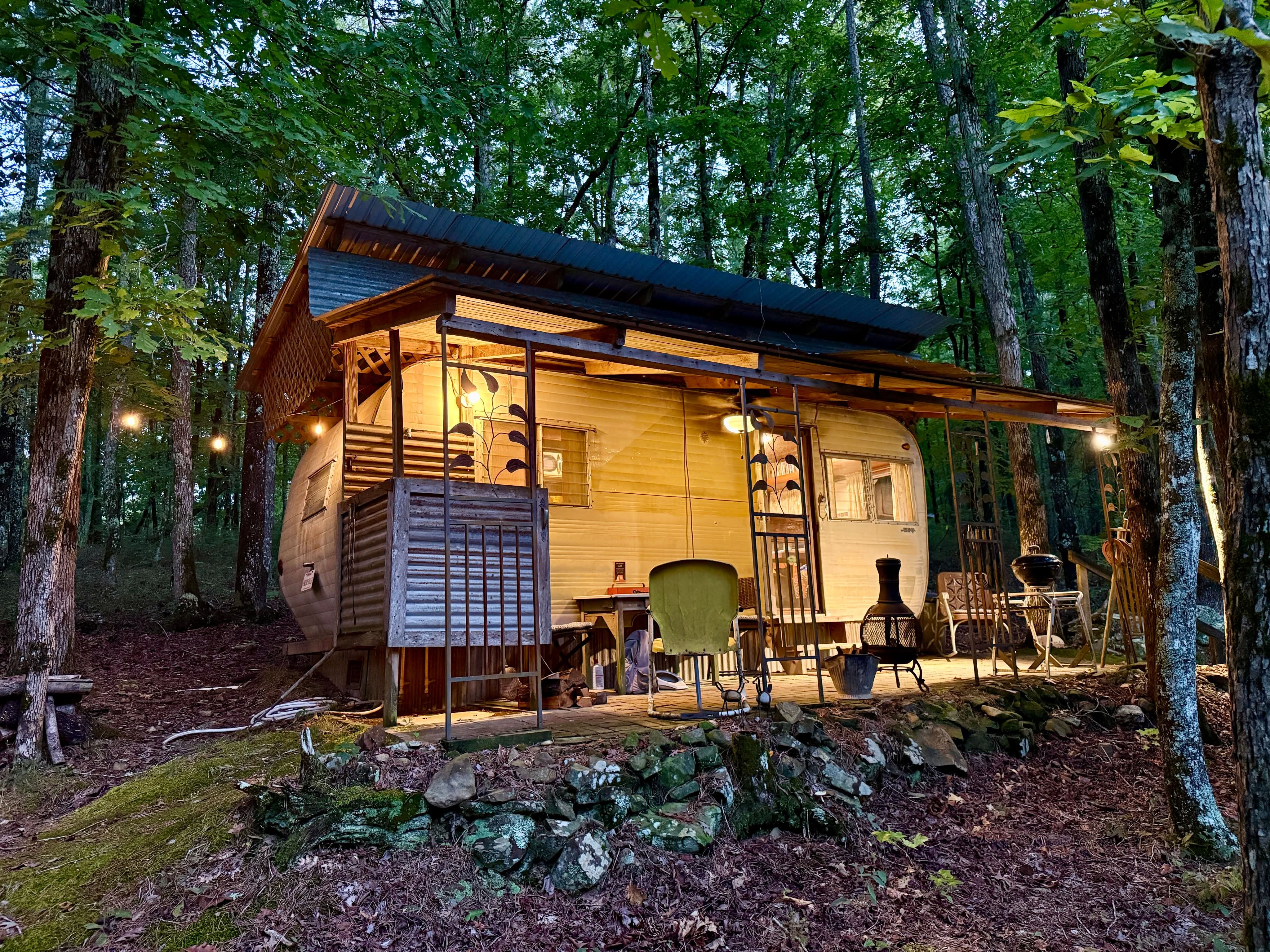 Pine Cone Vintage RV at Lone Cedar Cabins in Hot Springs National Park, DeGray Lake State Park, Ouachita National Forest