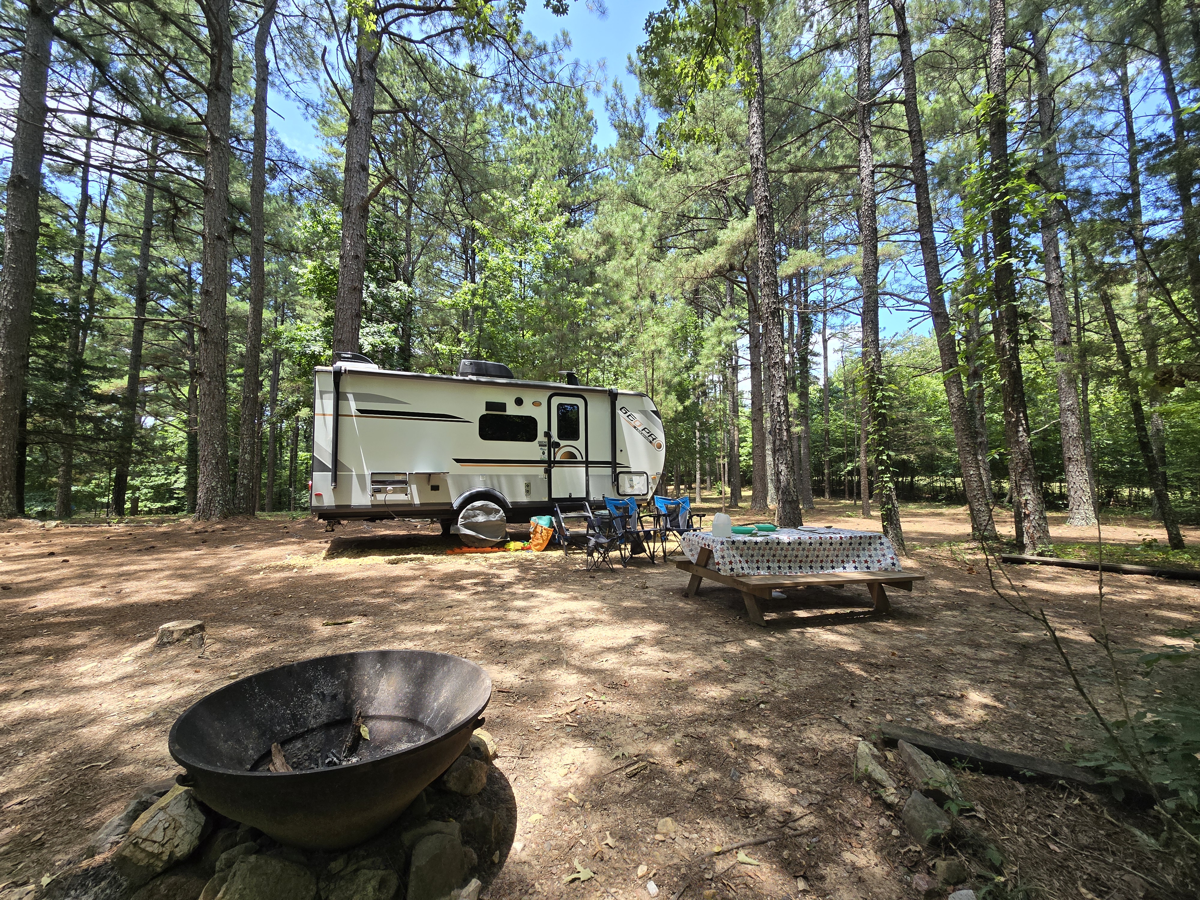 RV Site 10 (Max length 25ft) in Caddo Gap, AR